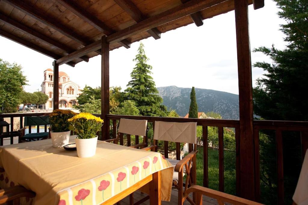 House In Delphi Exterior photo